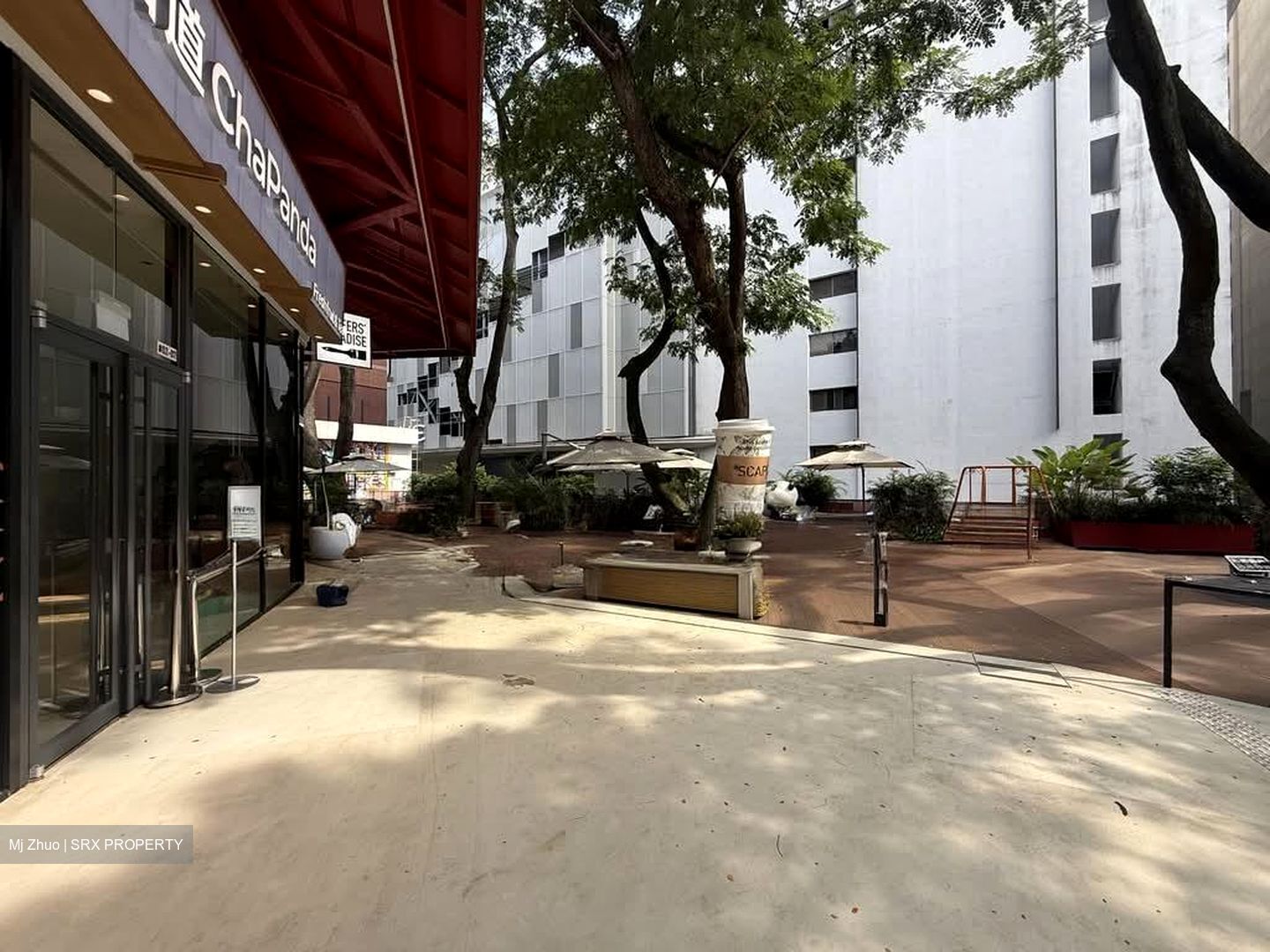 Scape (D9), Retail #592002561